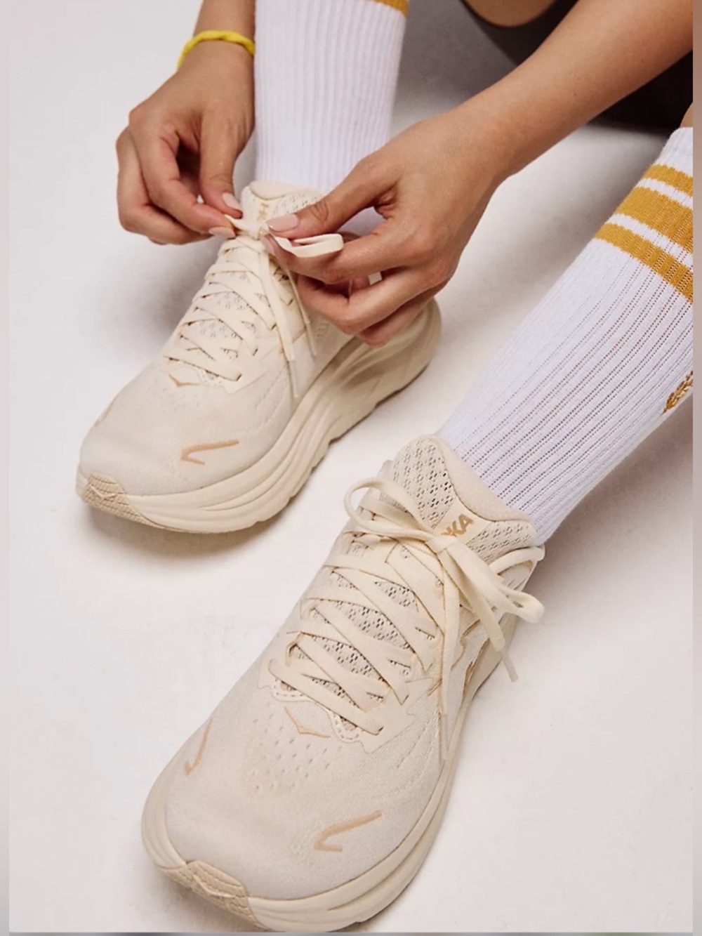 Hoka One One Bondi 9 sneakers